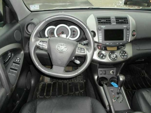 TOYOTA RAV 4 (01/02/2011) - 